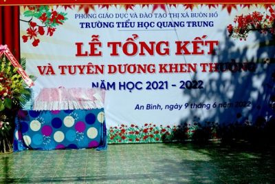 LỄ TỔNG KẾT VÀ TUYÊN DƯƠNG KHEN THƯỞNG NĂM HỌC 2021-2022